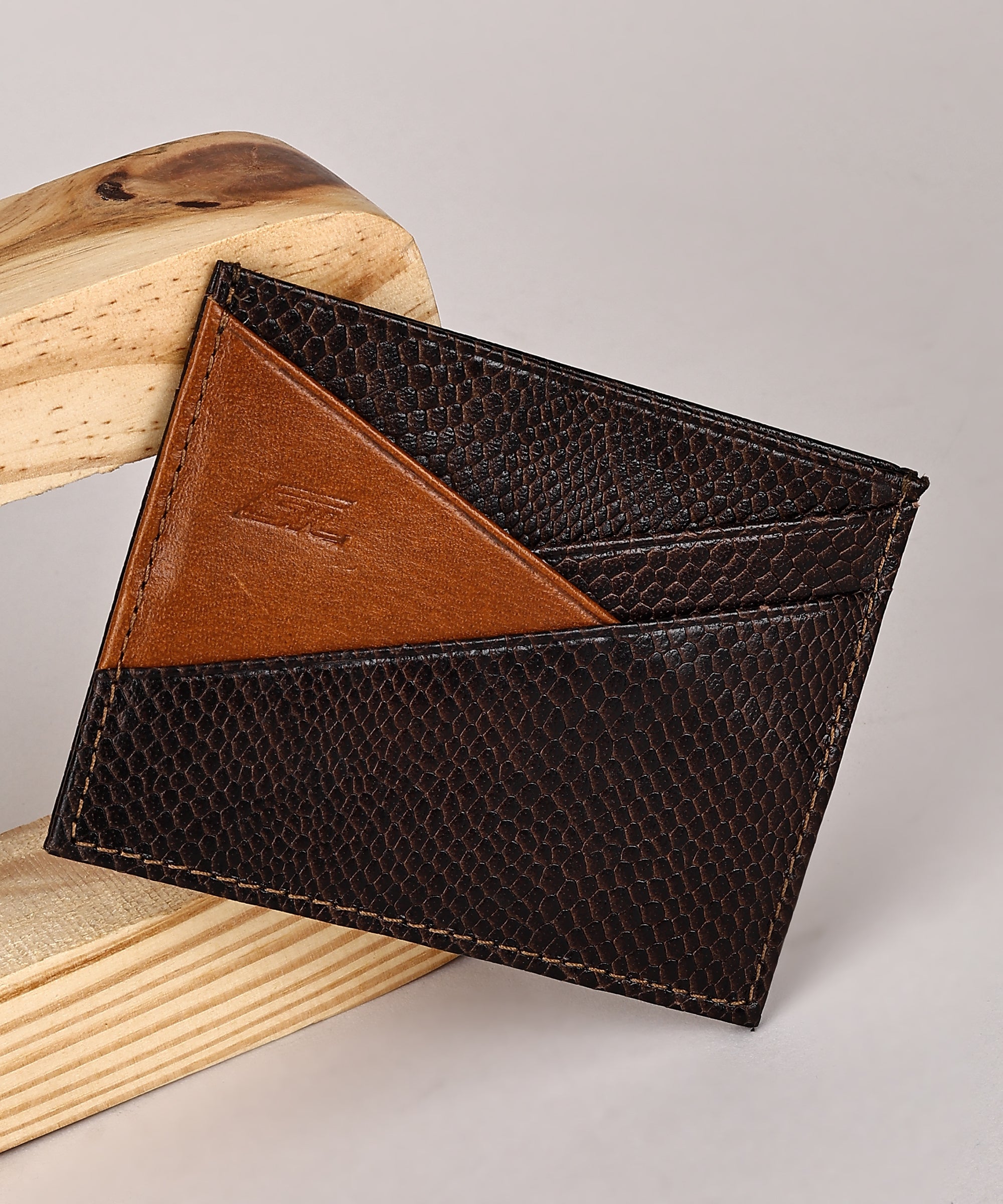 GIL Card Holder- Donut
