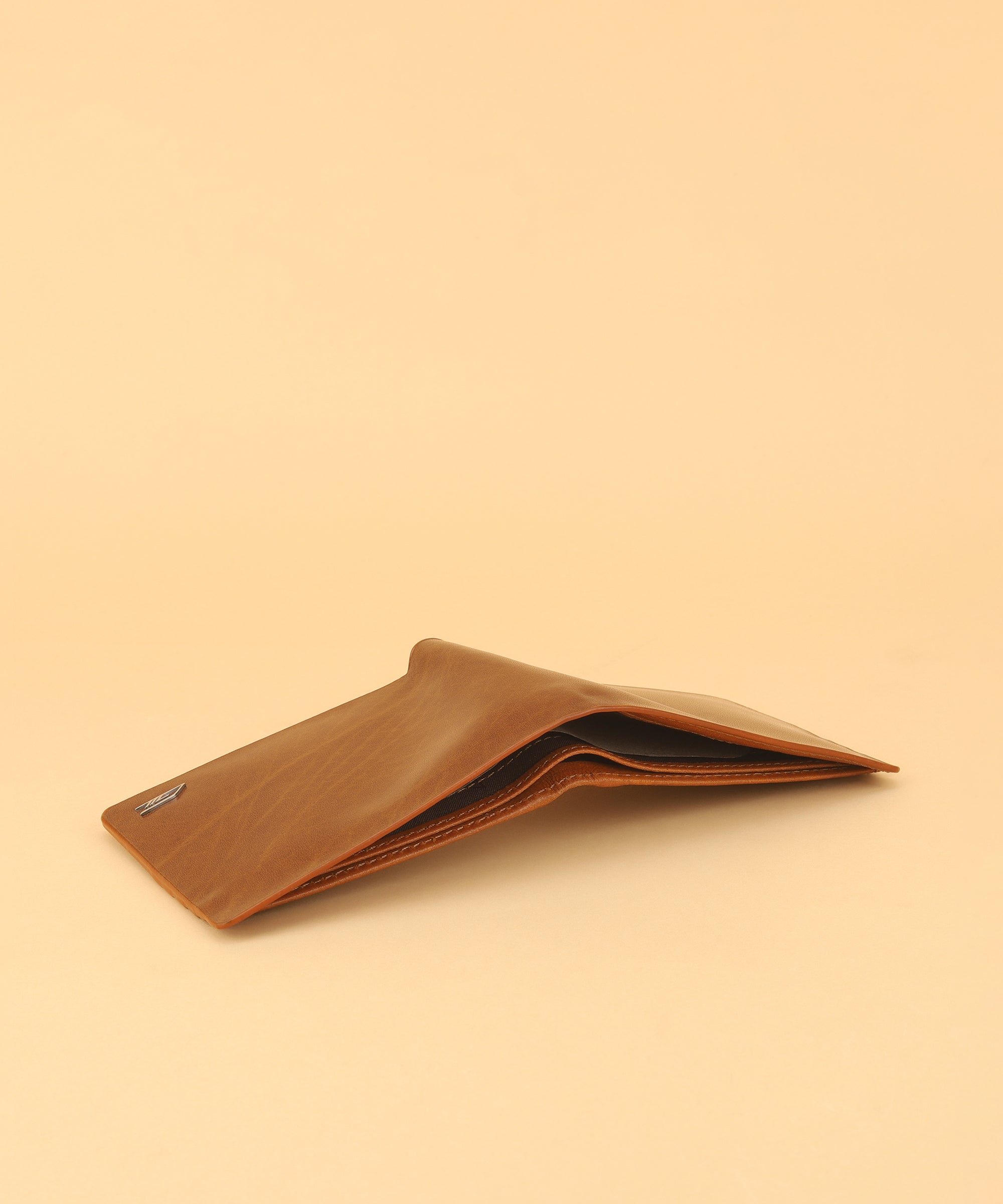 GIL Men's Bifold Genuine Leather Wallet | Wrinkle-free | RFID