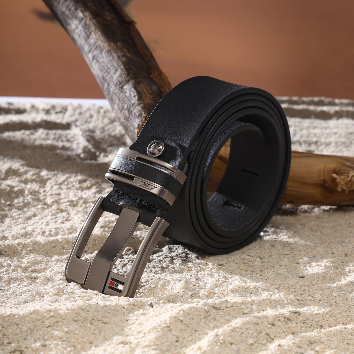 GIL Casual Men's Full-Grain Wrinkle-Free Leather Belt | Alaska